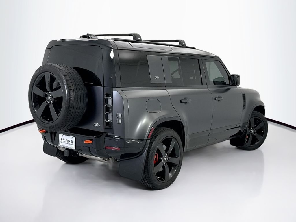 Used 2023 Santorini Black Metallic Land Rover X image 5