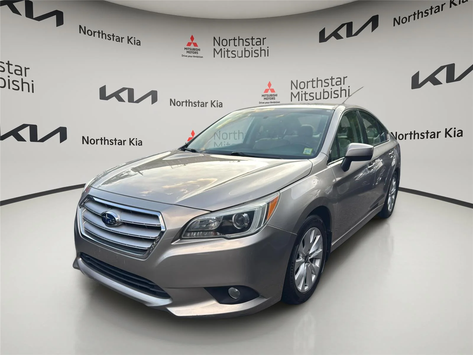 2017 Subaru Legacy 2.5i Premium's photo