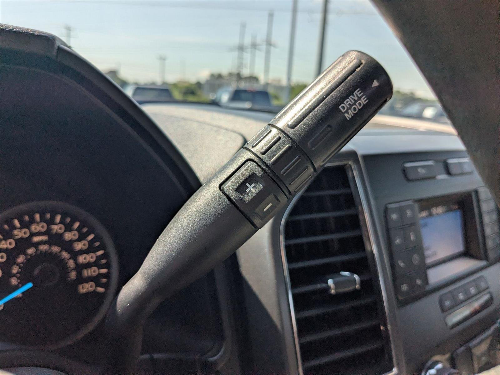 Used 2018 Blue Jeans Metallic Ford XLT image 24