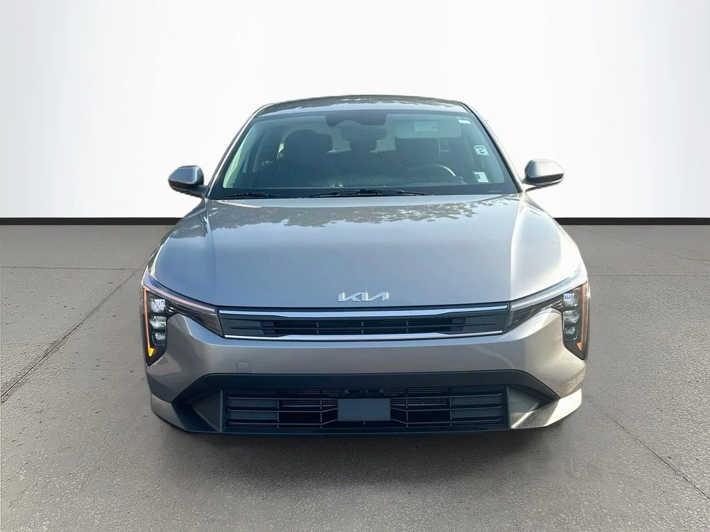 Certified Used 2025 Gray Kia LXS image 2