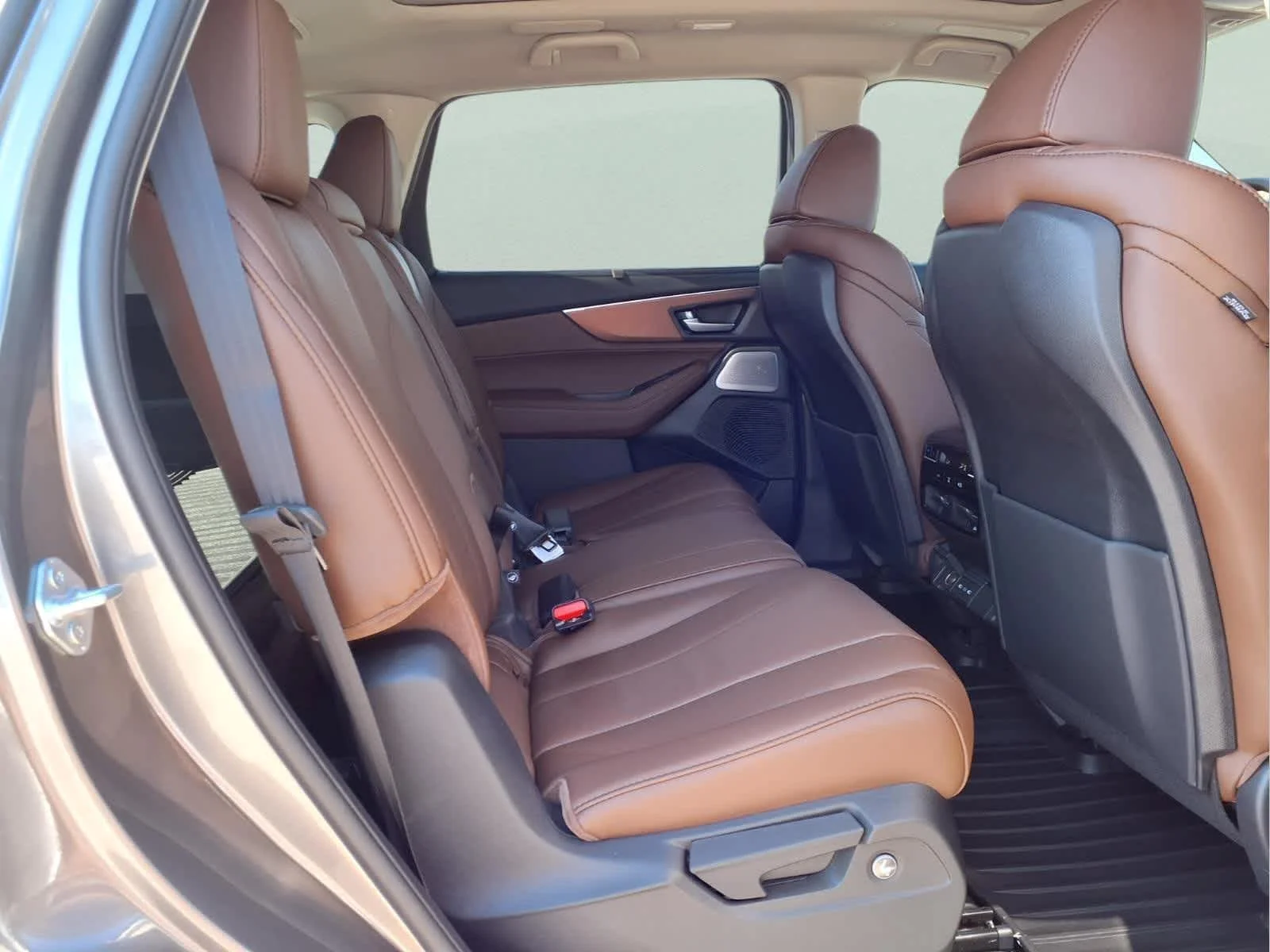 New 2026 Liquid Carbon Metallic Acura w/Technology Package image 13