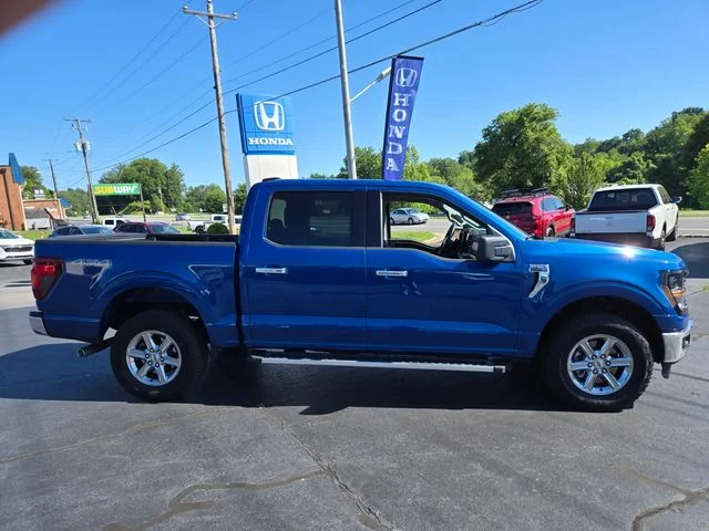 Used 2025 Blue Ford XLT image 9
