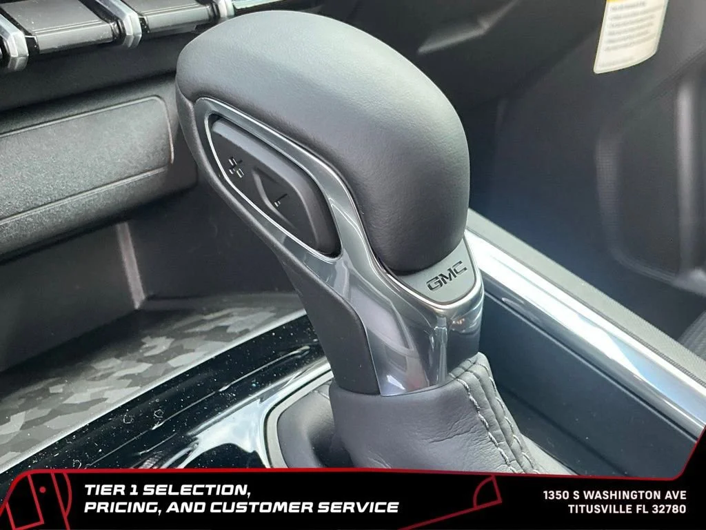 New 2026 Sterling Metallic GMC Elevation image 30