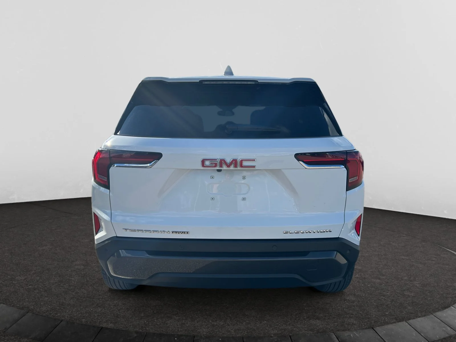 Used 2026 White GMC AWD Elevation image 4