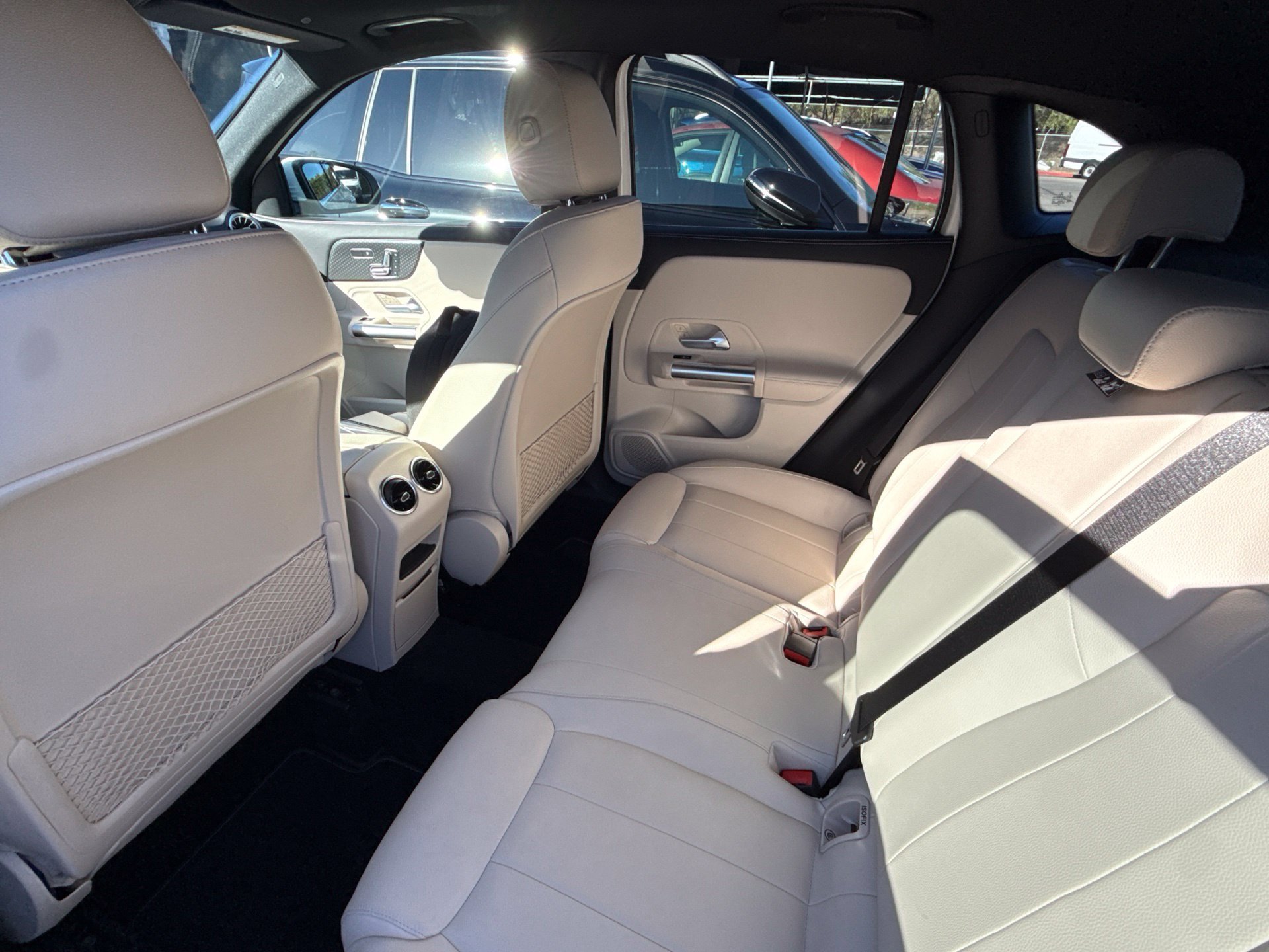 Used 2024  Mercedes-Benz GLA 250 image 13