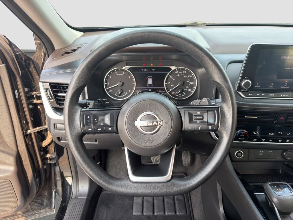 Used 2022 Black Nissan SV FWD image 10