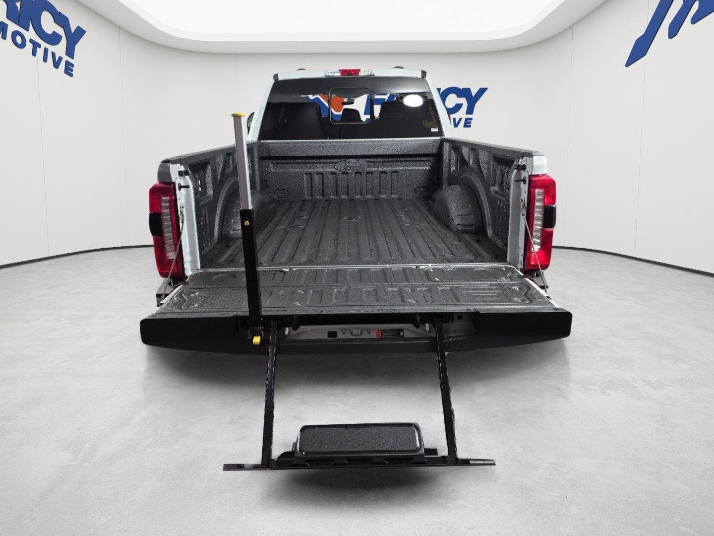 New 2026 Avalanche Ford F-250® Lariat® image 8