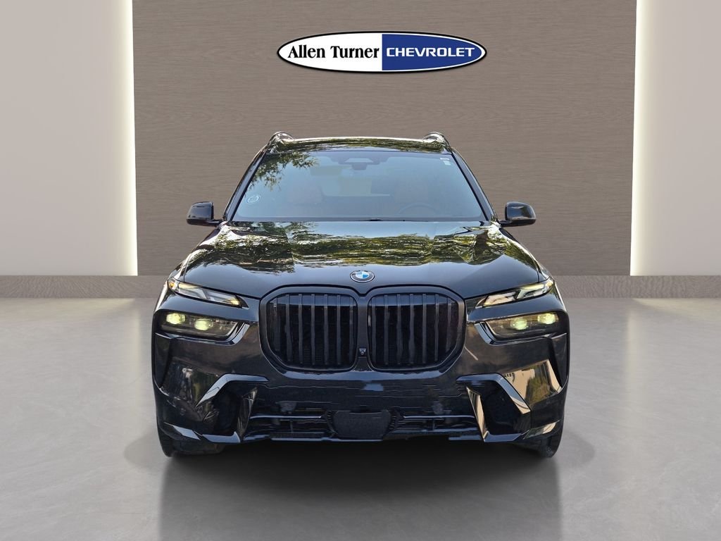 Used 2024 Black BMW xDrive40i image 4