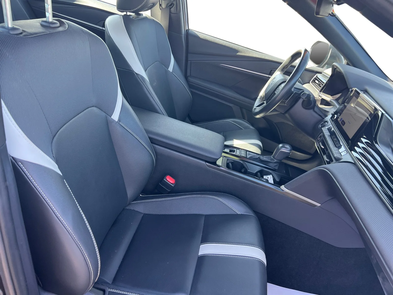 Used 2025 Midnight Black Metallic Toyota SE image 10