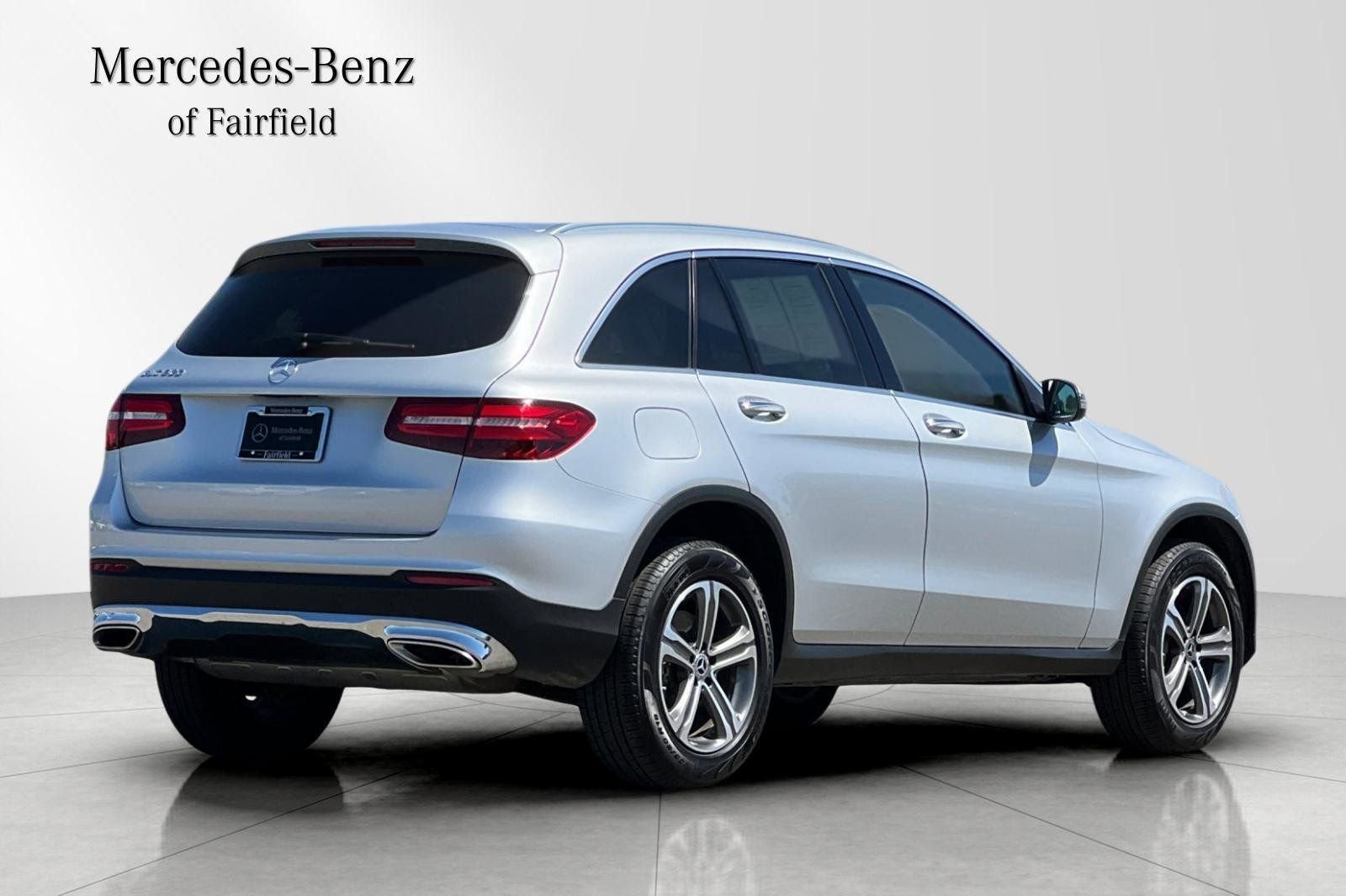 Used 2019  Mercedes-Benz 300 image 2