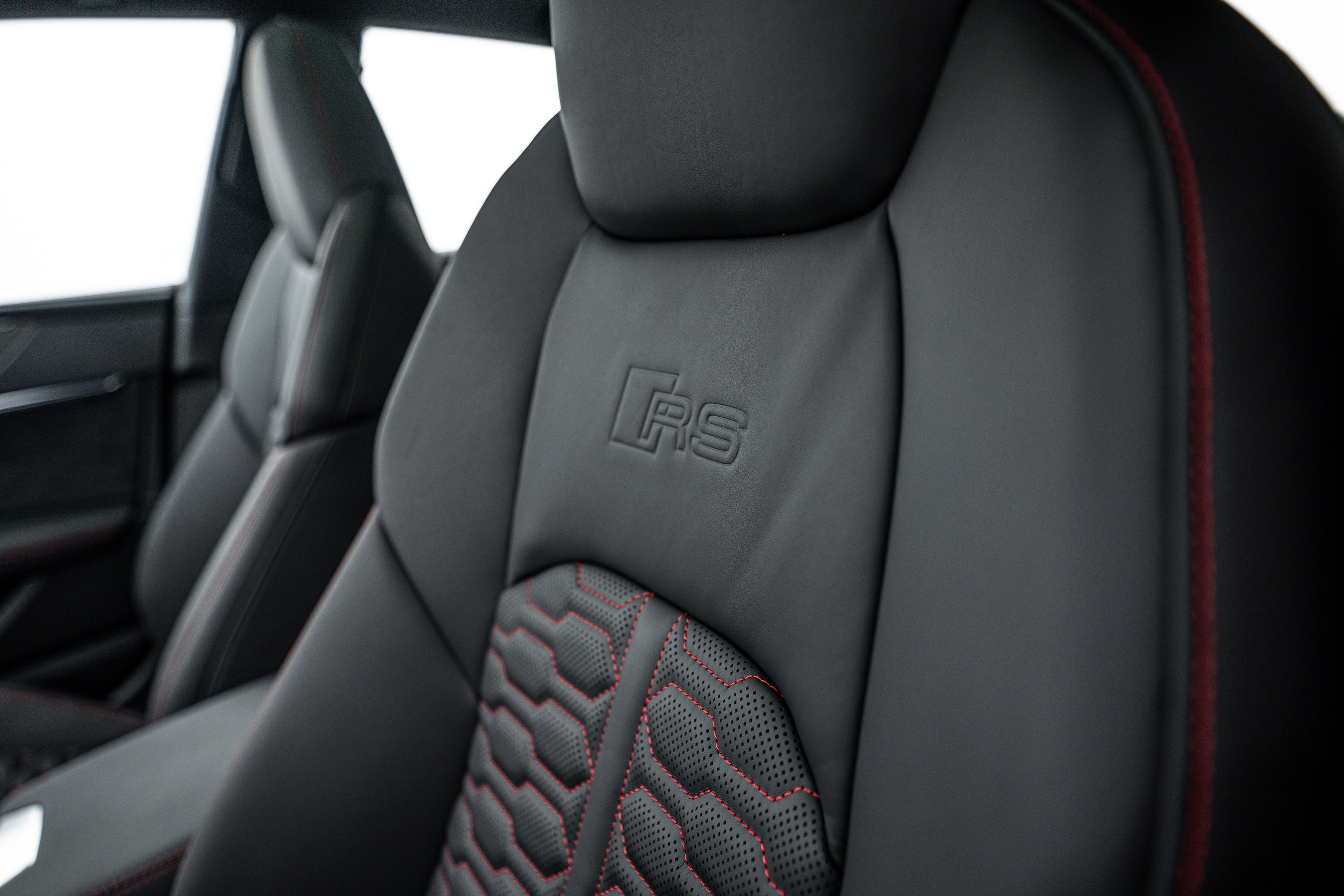 New 2026 Daytona Gray Audi performance image 20