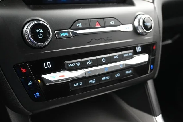 Used 2020 Star White Metallic Tri-coat Ford ST image 18
