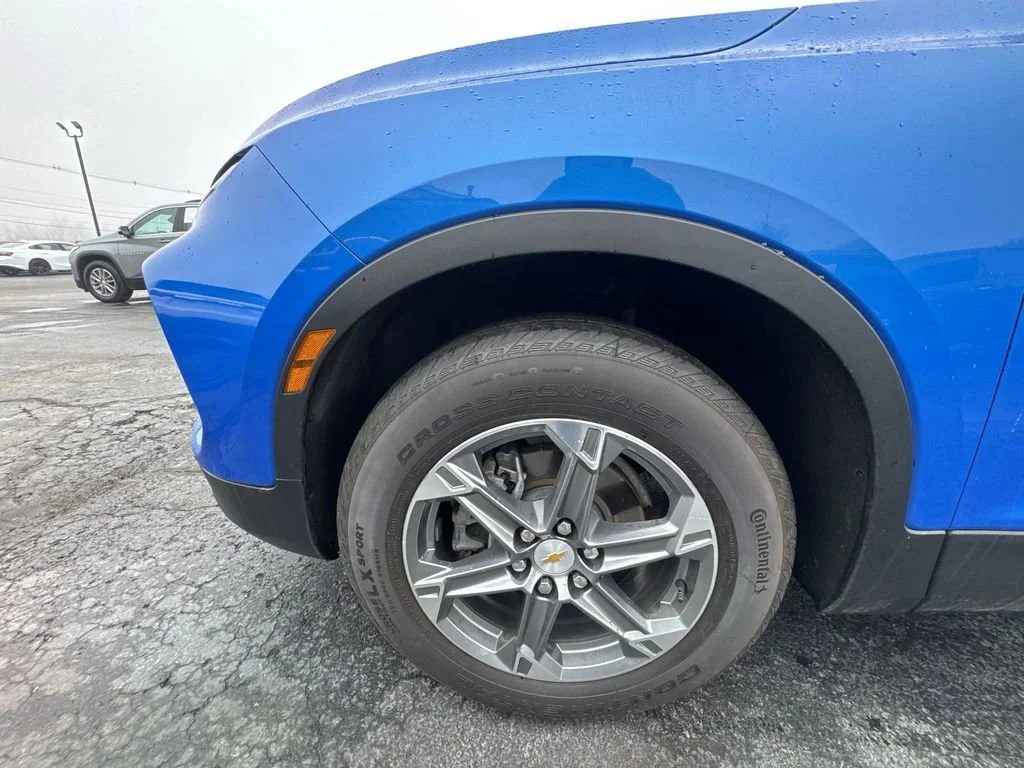 Used 2024 Riptide Blue Metallic Chevrolet 2LT image 10