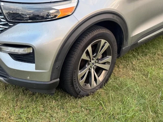Used 2020 Silver Ford Platinum image 5