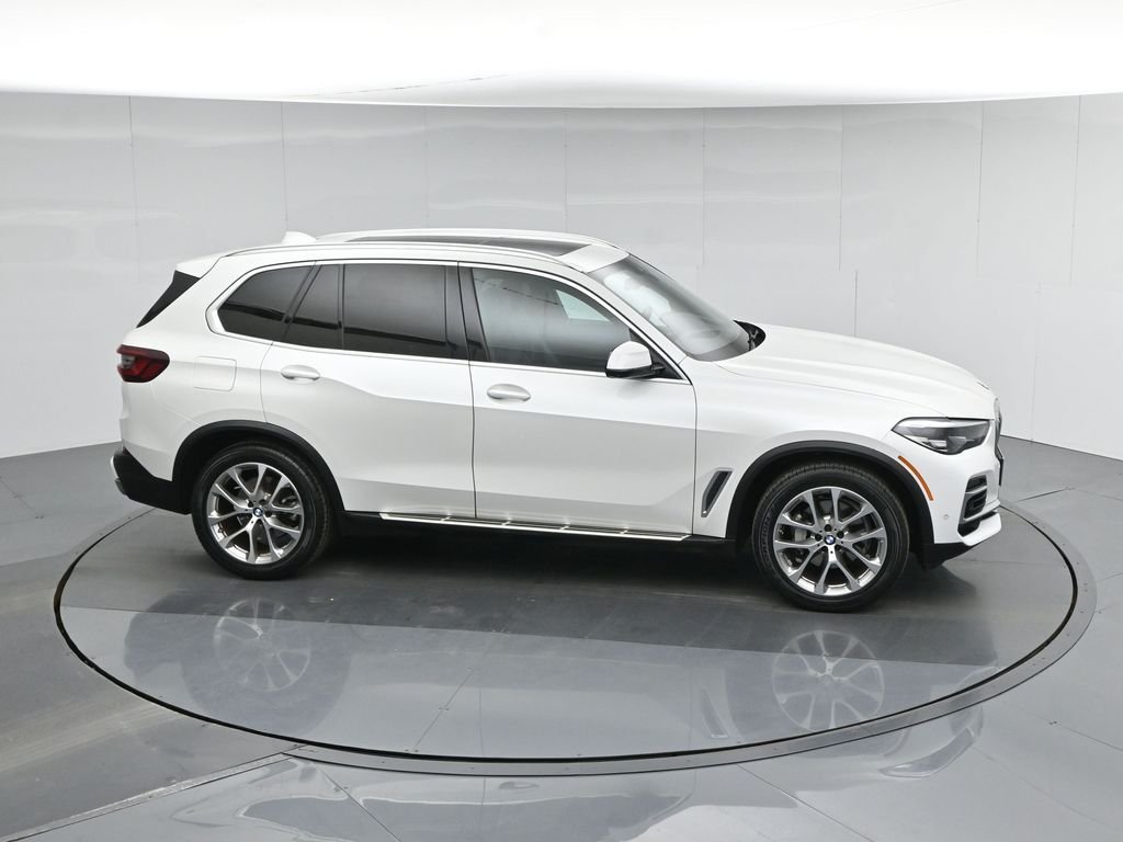 Certified Used 2023 White BMW sDrive40i image 63