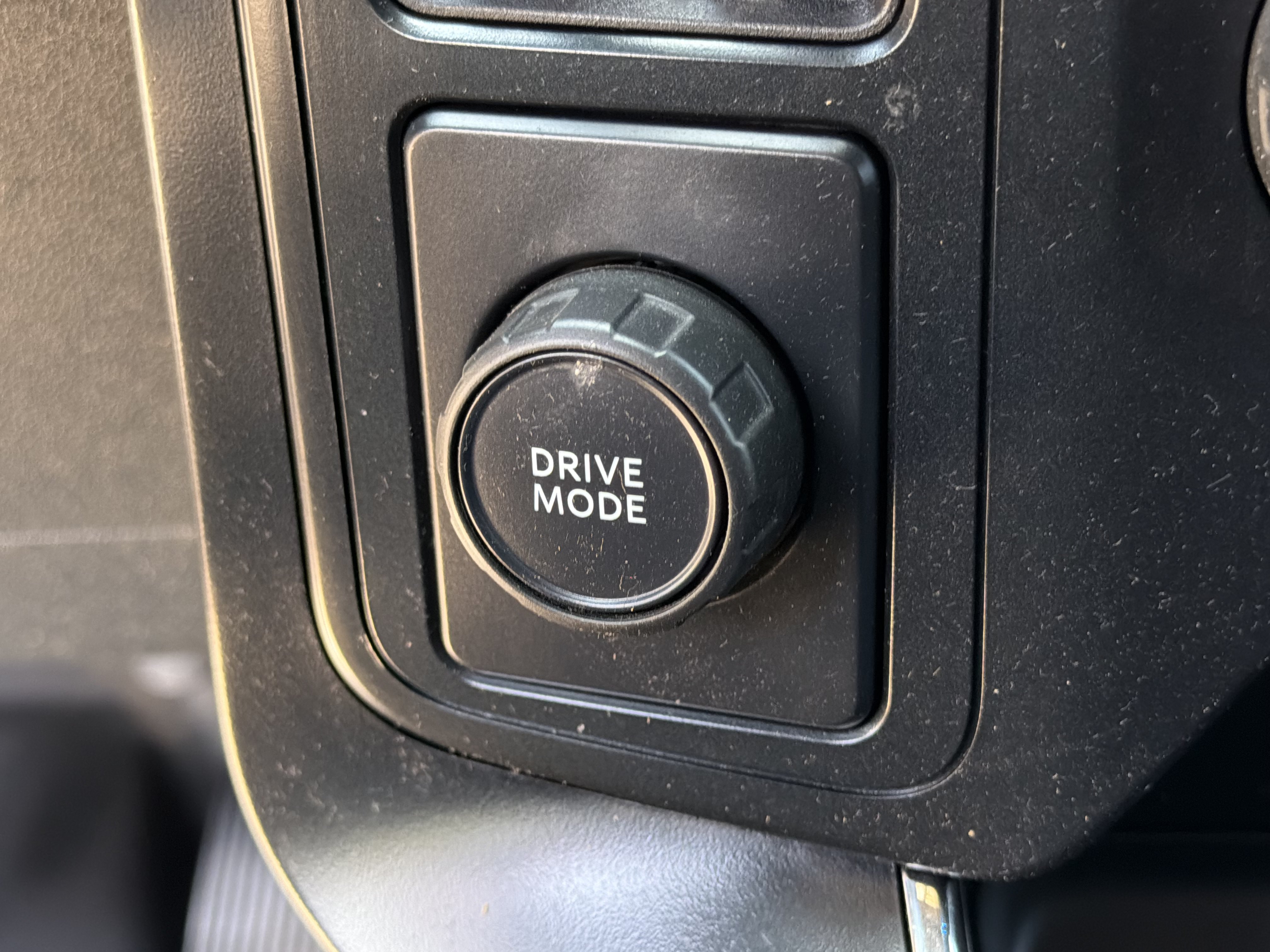 Used 2023 Black Ford Lariat image 26
