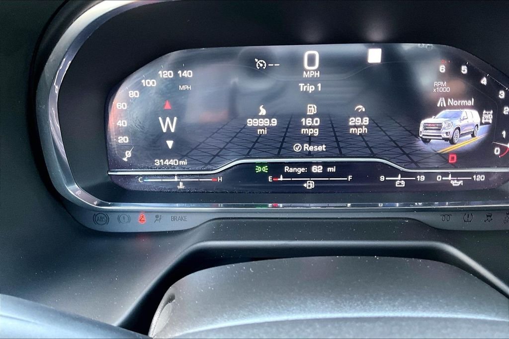 Used 2022 Black GMC SLE image 21
