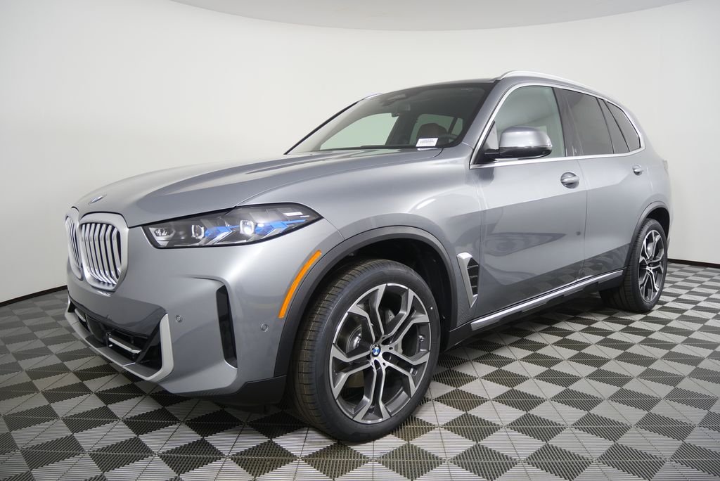 New 2026 Gray Metallic BMW sDrive40i image 7