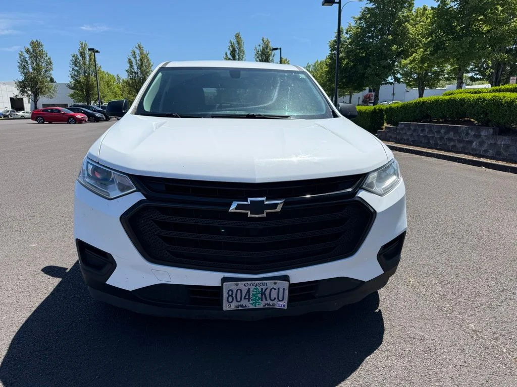 Used 2020 Summit White Chevrolet LS image 2
