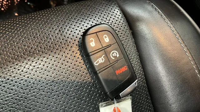 Used 2020 Billet Silver Metallic Jeep Summit image 21