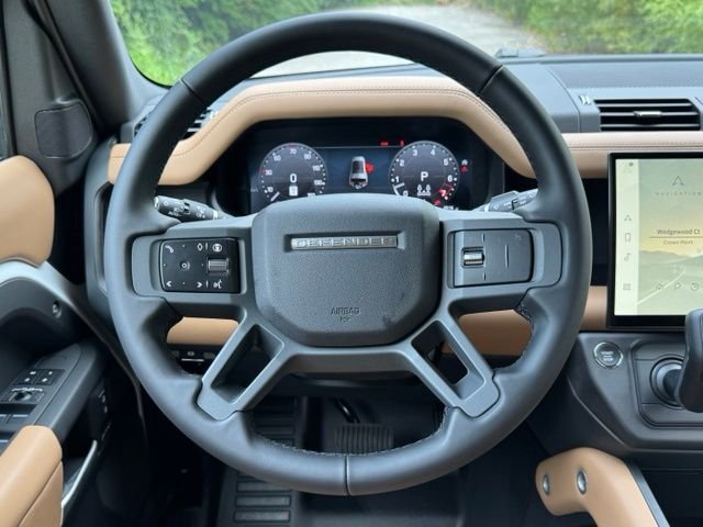 New 2026 Fuji White Land Rover S image 25