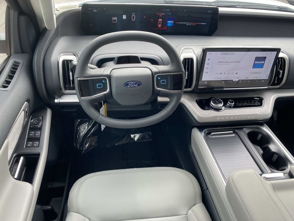 New 2026 Star White Metallic Tri-Coat Ford MAX Active image 11