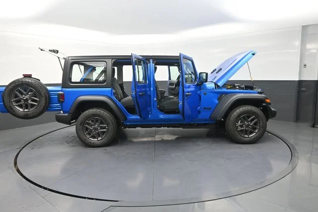 New 2026 Hydro Blue Pearl-Coat Exterior Paint Jeep Sport image 36