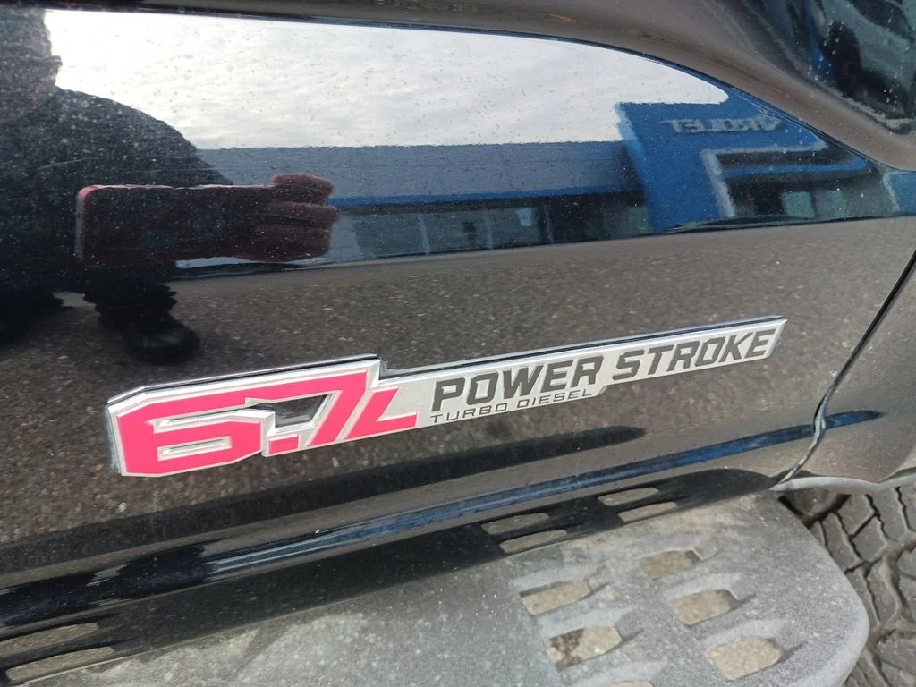 Used 2025 Black Ford Platinum image 40