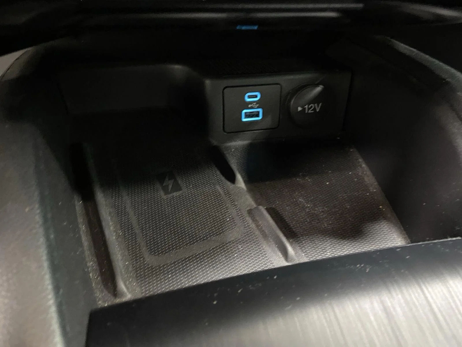 Used 2023 Agate Black Ford ST-Line Select image 29