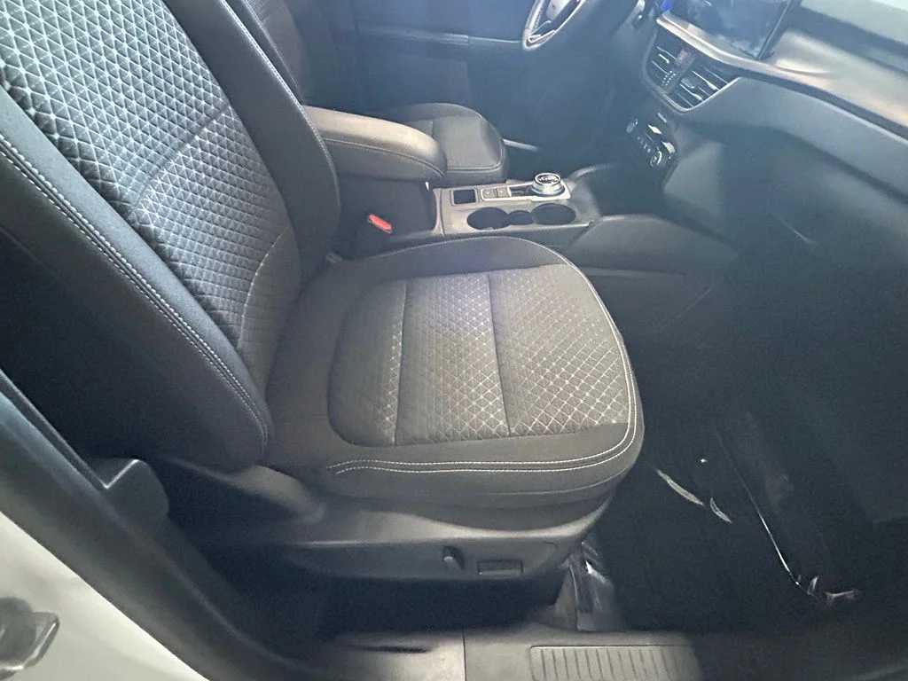 Used 2023 Oxford White Ford Active image 34