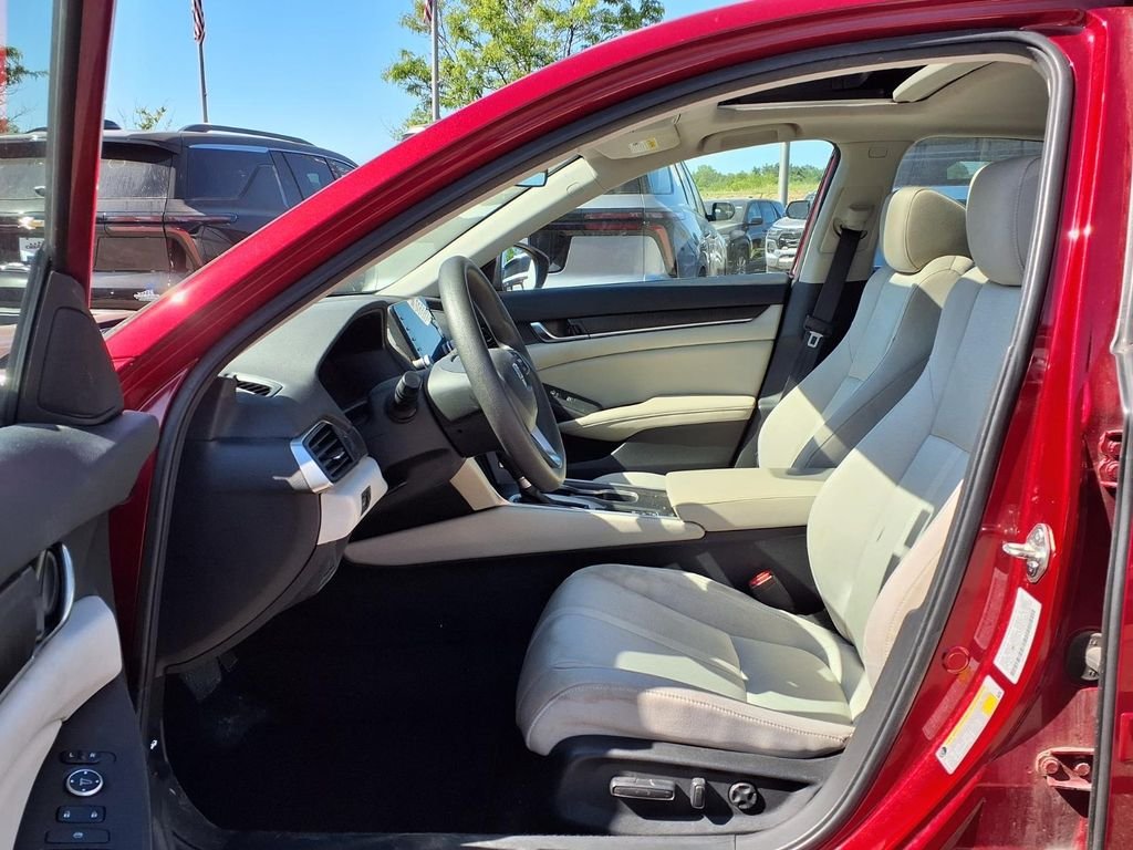 Used 2020 Red Honda EX image 13