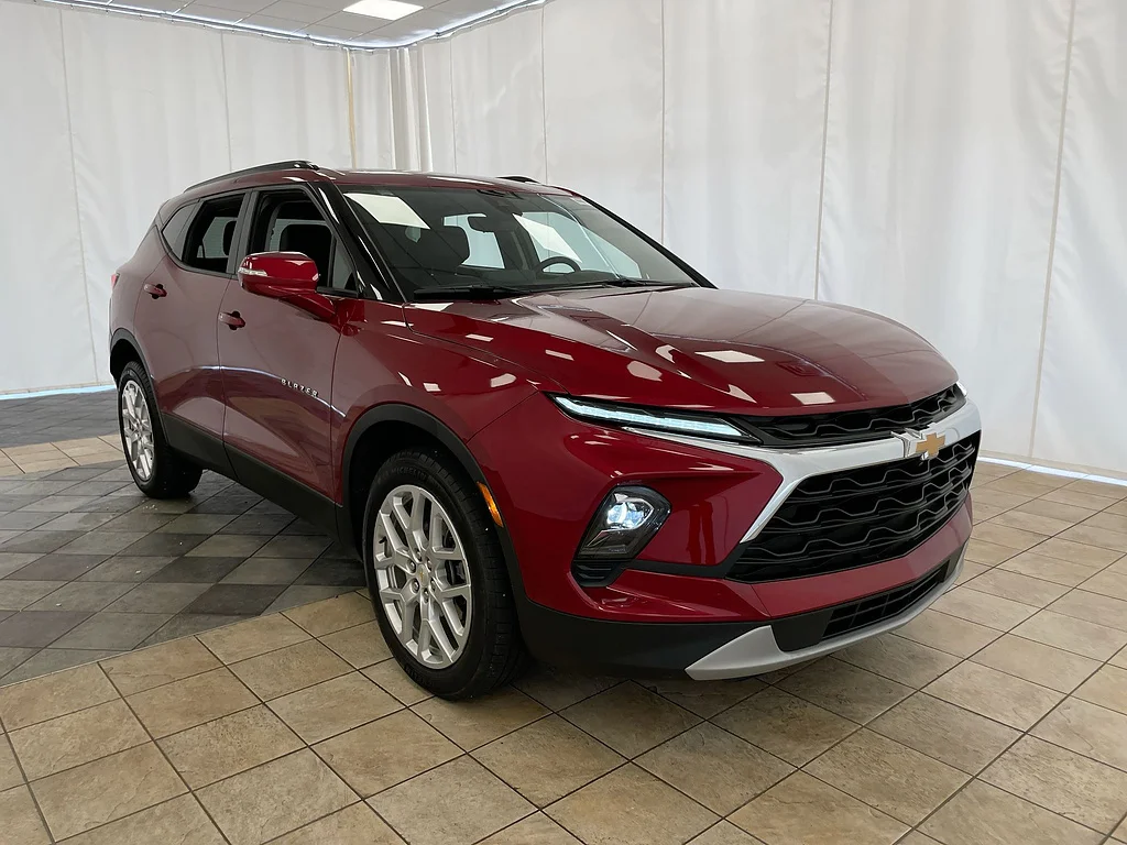 Used 2024 Radiant Red Tintcoat Chevrolet LT image 35