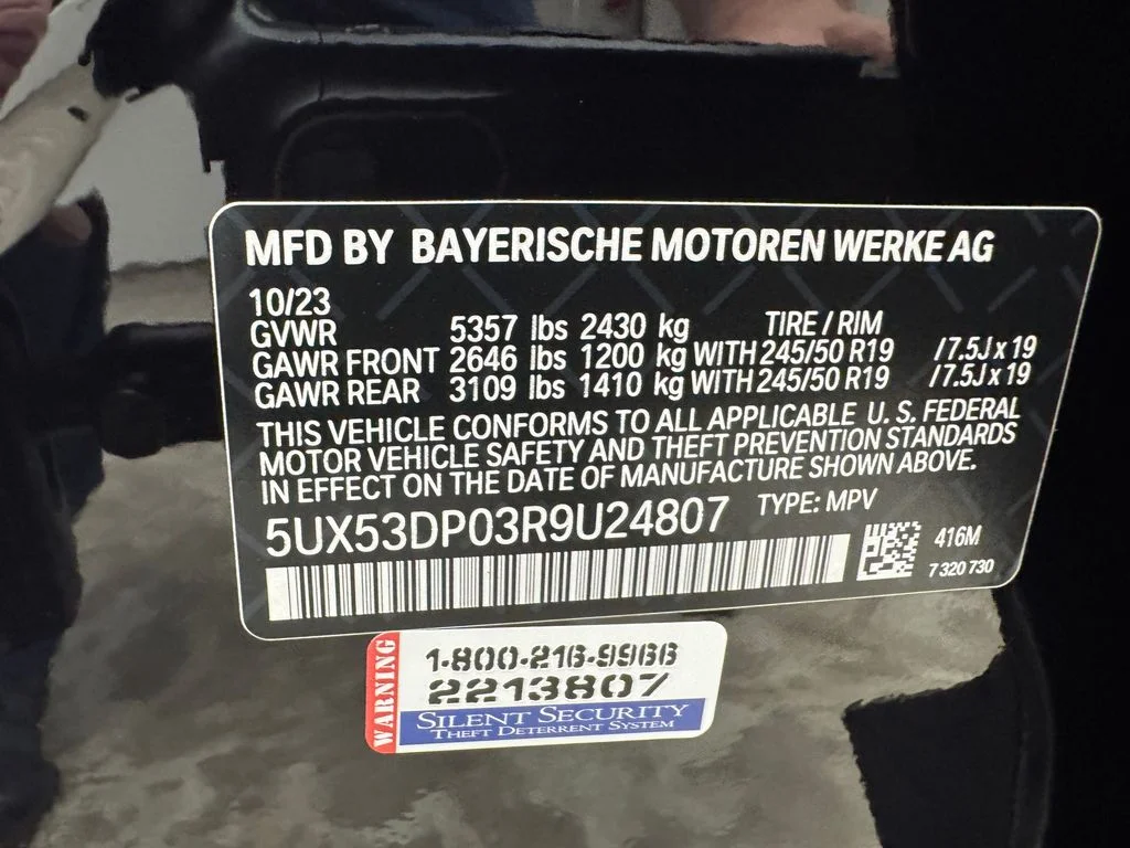Used 2024 Black BMW xDrive30i image 33