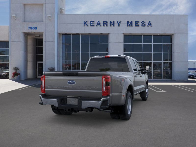 New 2026 Carbonized Gray Metallic Ford XLT image 8