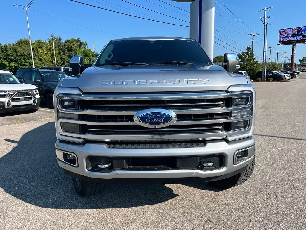 Used 2024 Silver Ford Limited image 2