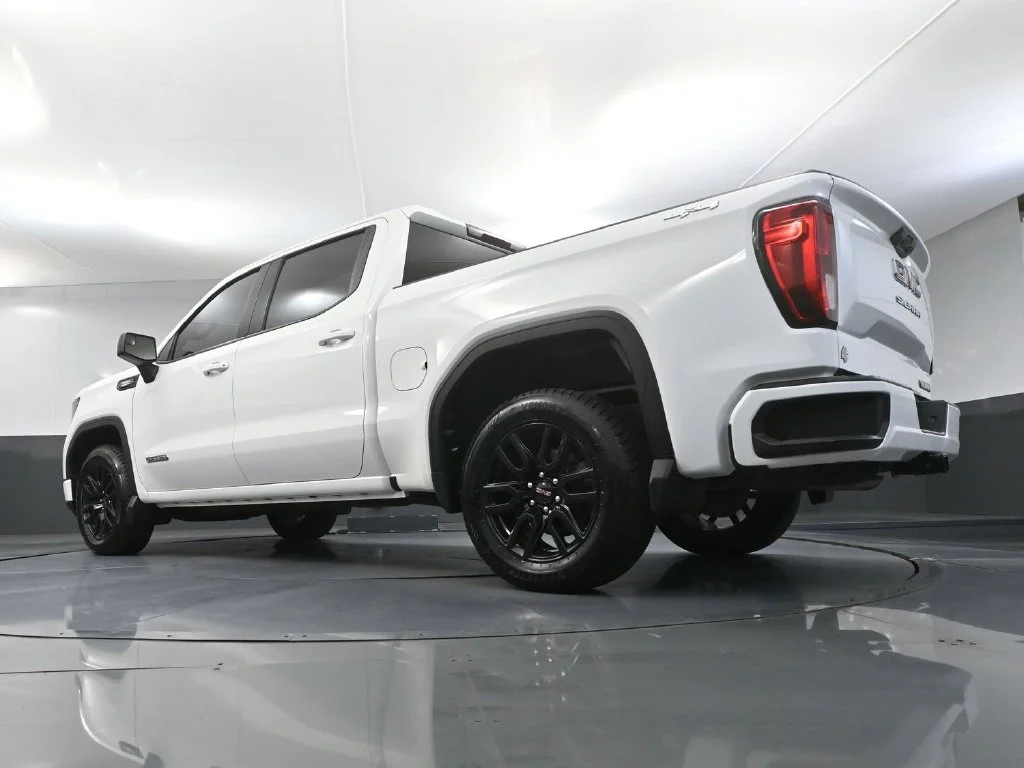 Certified Used 2024 White GMC Elevation image 39