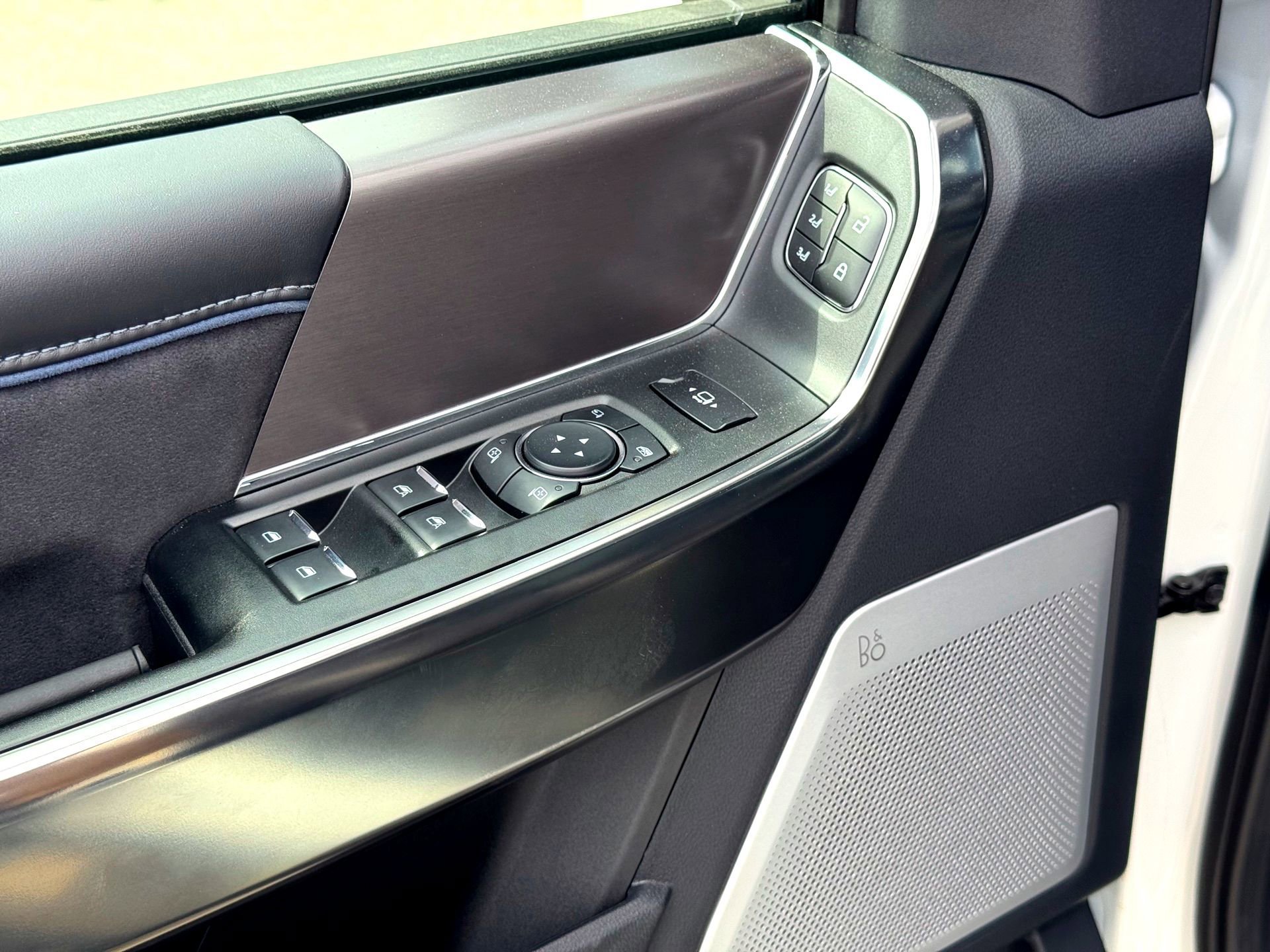 2026 Ford F-250 Super Duty Platinum - Photo 15