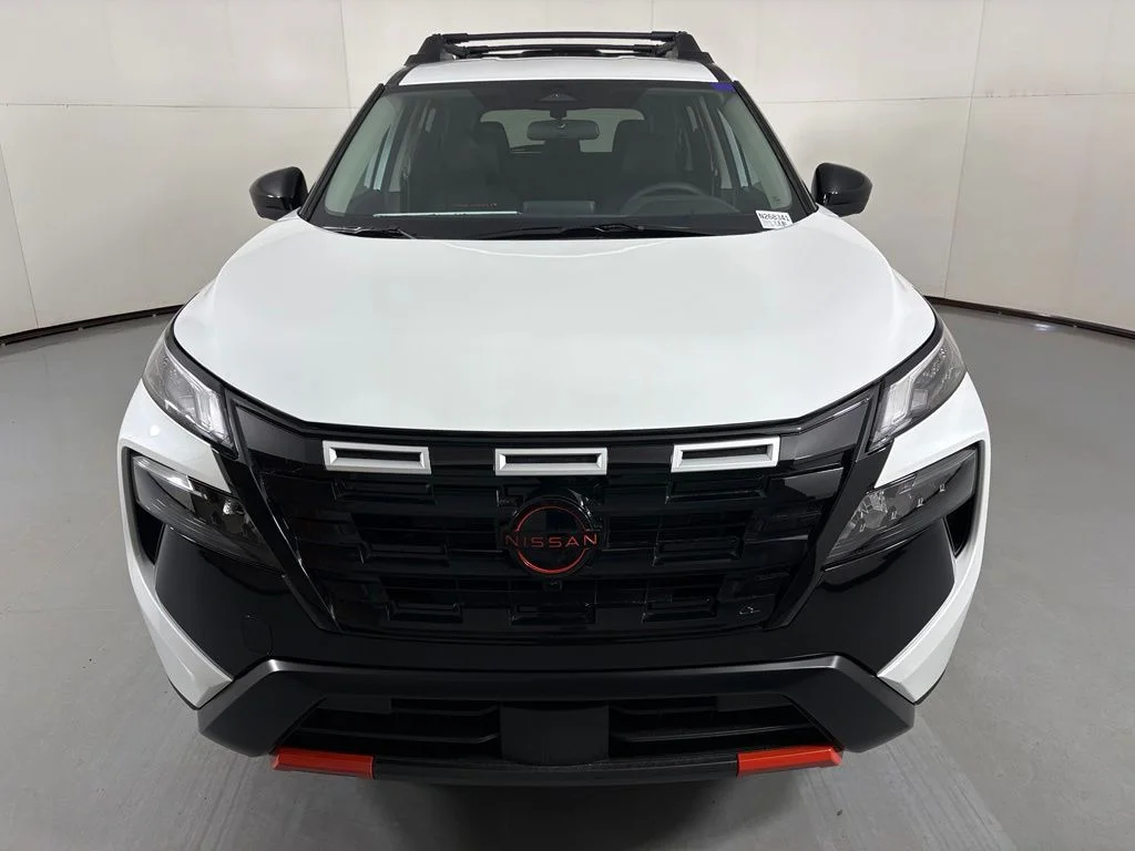New 2026 Everest White Pearl TriCoat Nissan Rock Creek® image 3