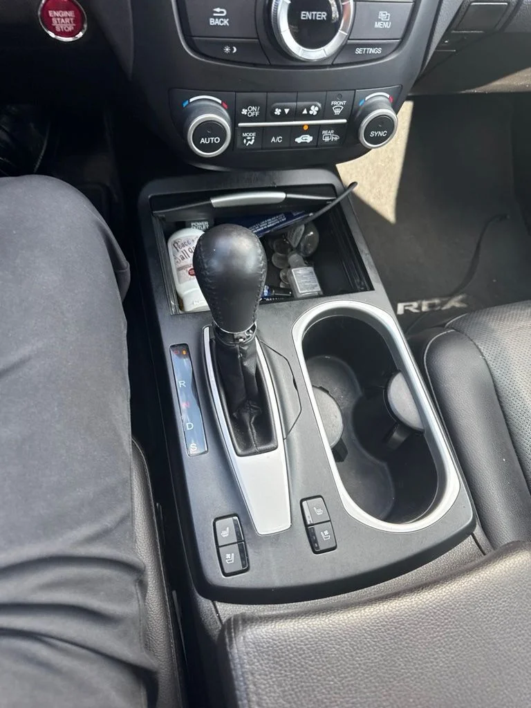 Used 2018  Acura Advance Package image 17