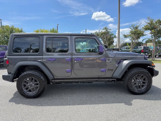 Used 2026 Crystal Metallic Jeep Sport S image 2