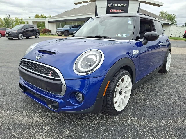 Certified Used 2020 Blue MINI Signature image 3