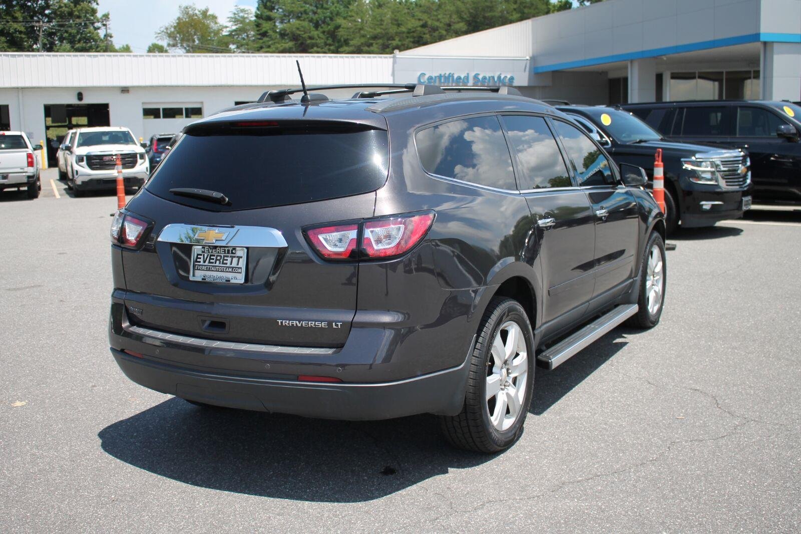 Used 2016 TUNGSTEN METALLIC Chevrolet LT image 8
