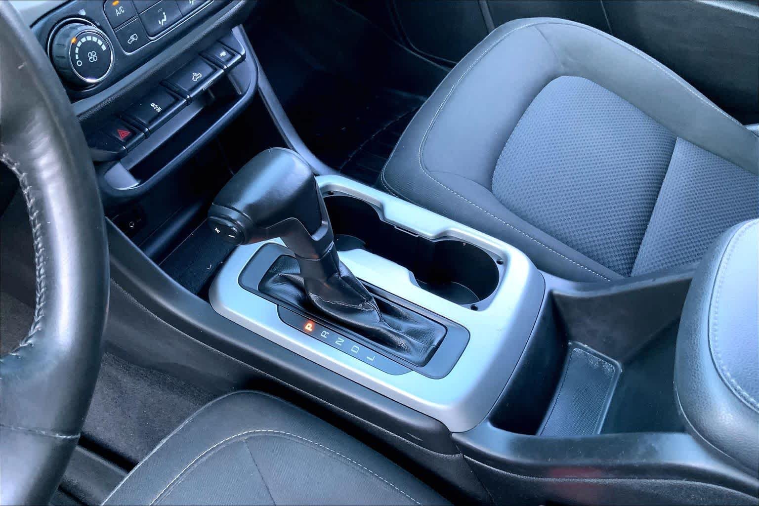 Used 2019 Shadow Gray Metallic Chevrolet 4WD LT image 17