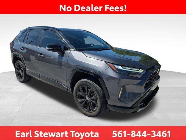 Certified Used 2023 MID BLCK/MAG GRAY Toyota  image 3