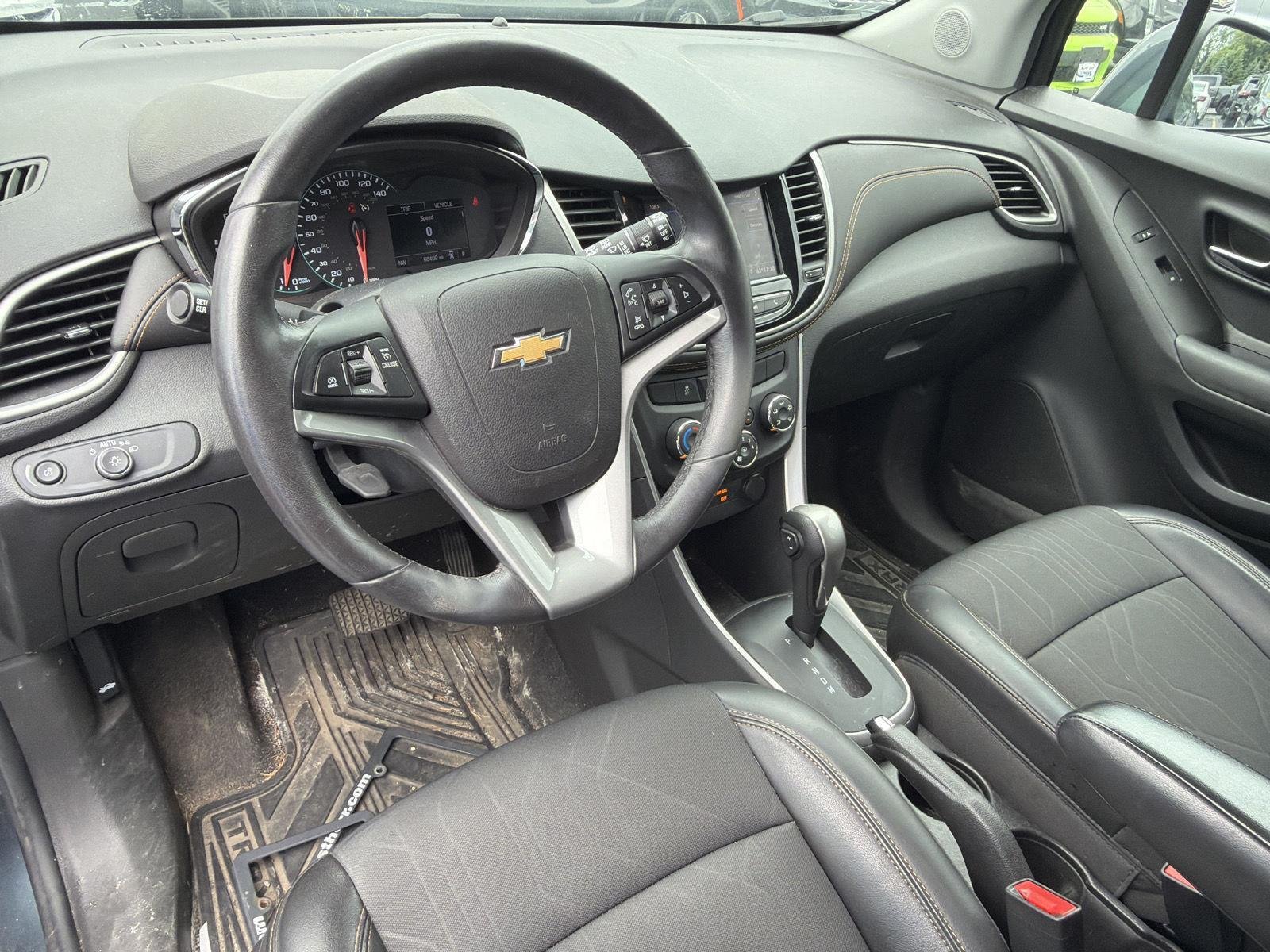 Used 2021  Chevrolet  image 7