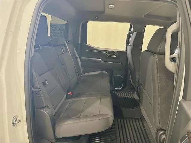 New 2026 Summit White GMC Elevation image 25