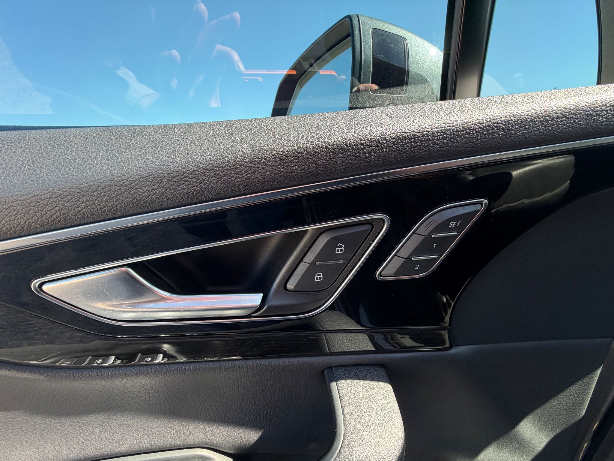 Used 2018 Samurai Gray Metallic Audi Premium Plus image 21
