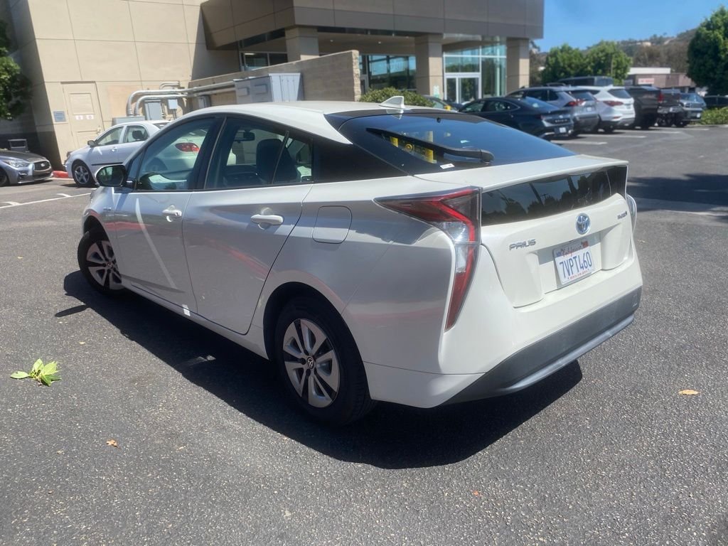 Used 2016 White Toyota Four image 2