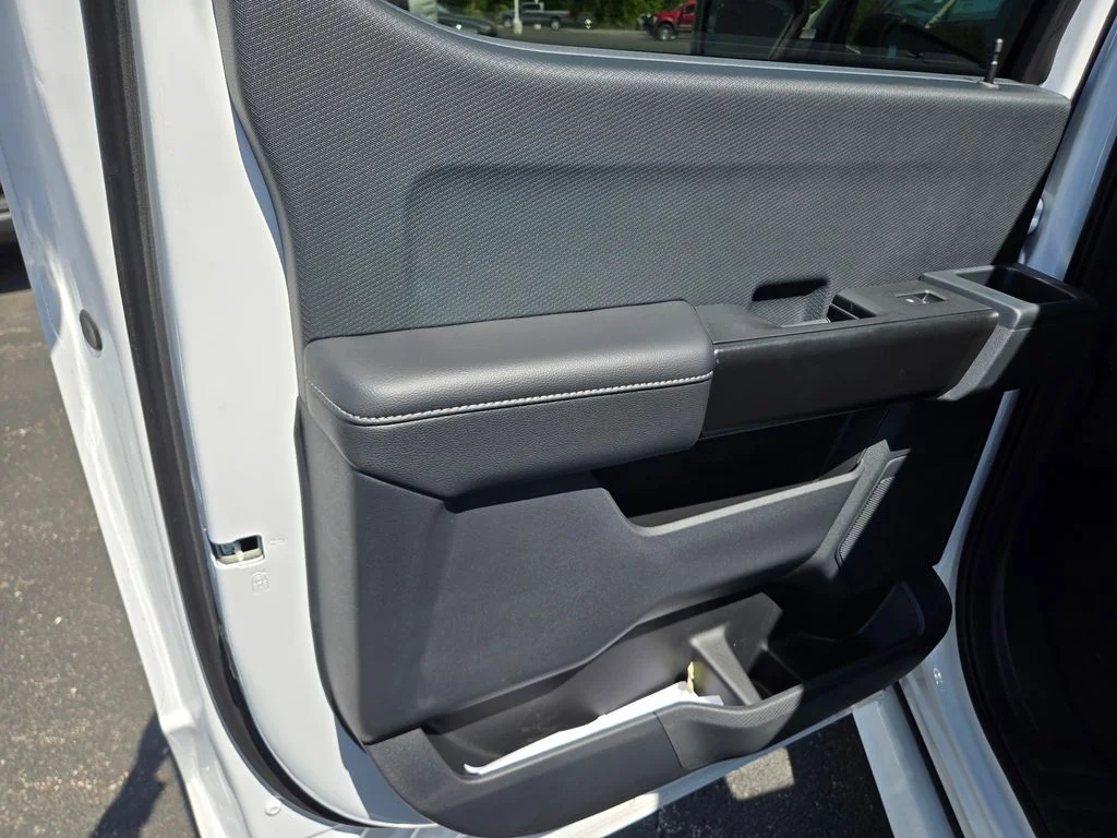 New 2026 Oxford White Ford STX® image 21