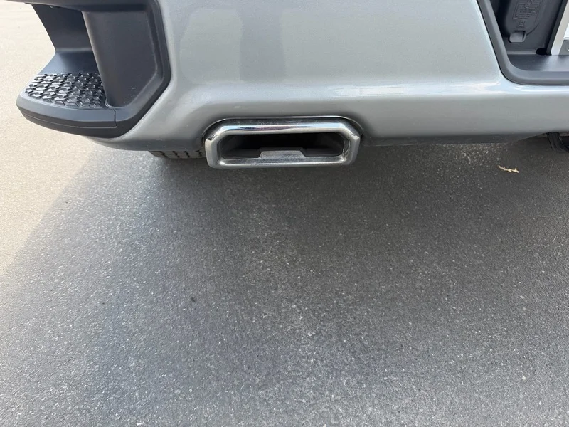Used 2024 Sterling Metallic GMC Elevation image 31